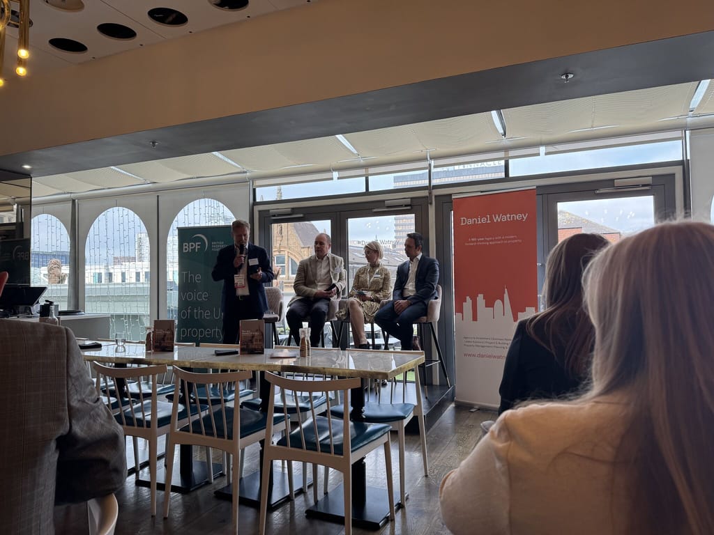 A panel discussion at a UKREiiF fringe event
